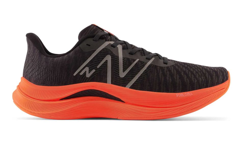 NEW BALANCE FUELCELL PROPEL V4 PARA CABALLERO ASFALTO (9.5)
